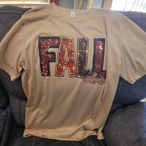 NWT | Fall Vibes T-shirt - Picture 1 of 2